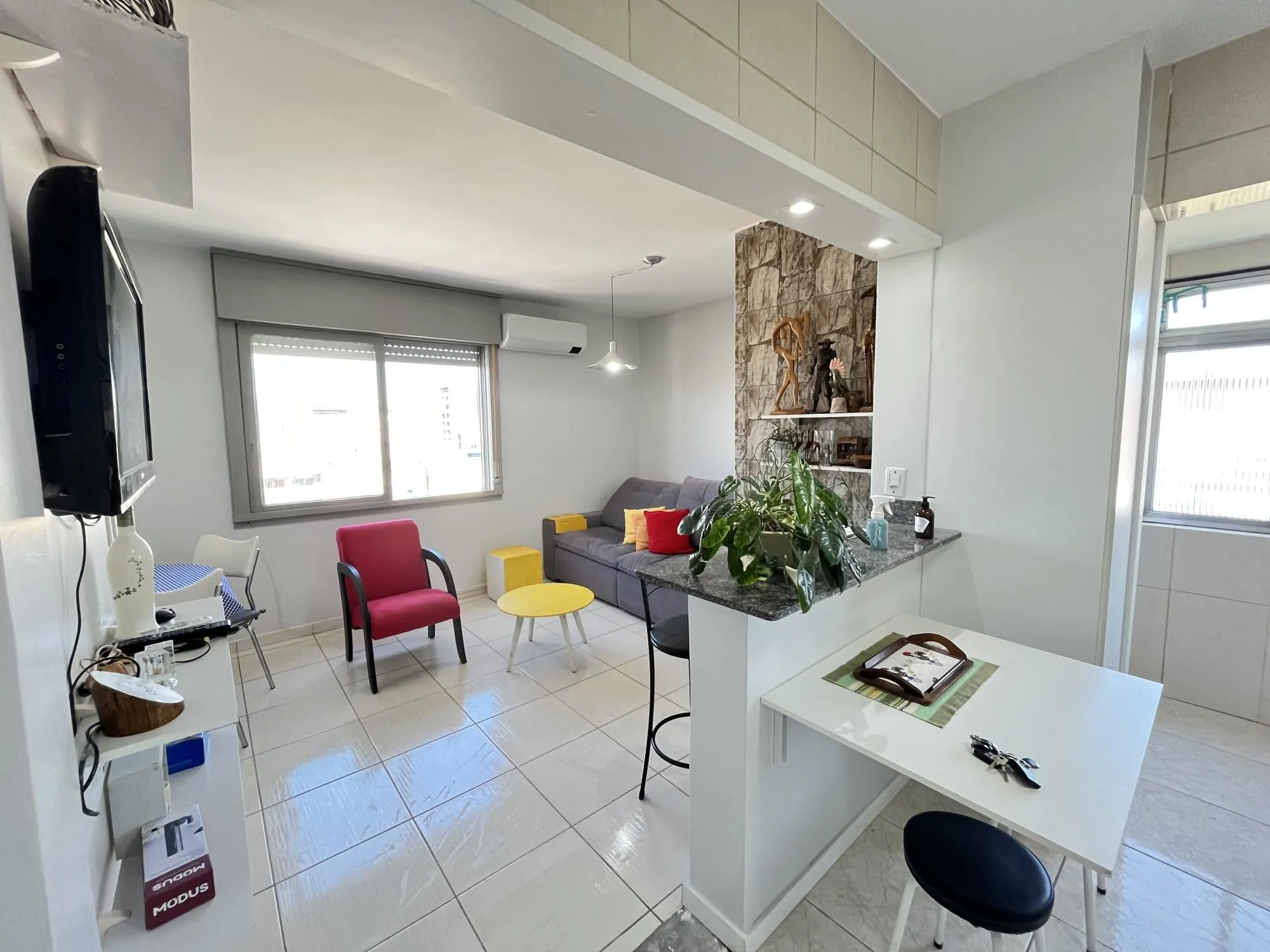 Imagem Apartamento de 2 quartos e 1 vaga de garagem no bairro Farroupilha em POA