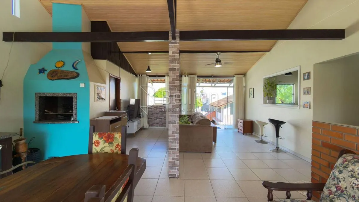 Imagem Casa com 400m² no bairro Quintino em Timbó