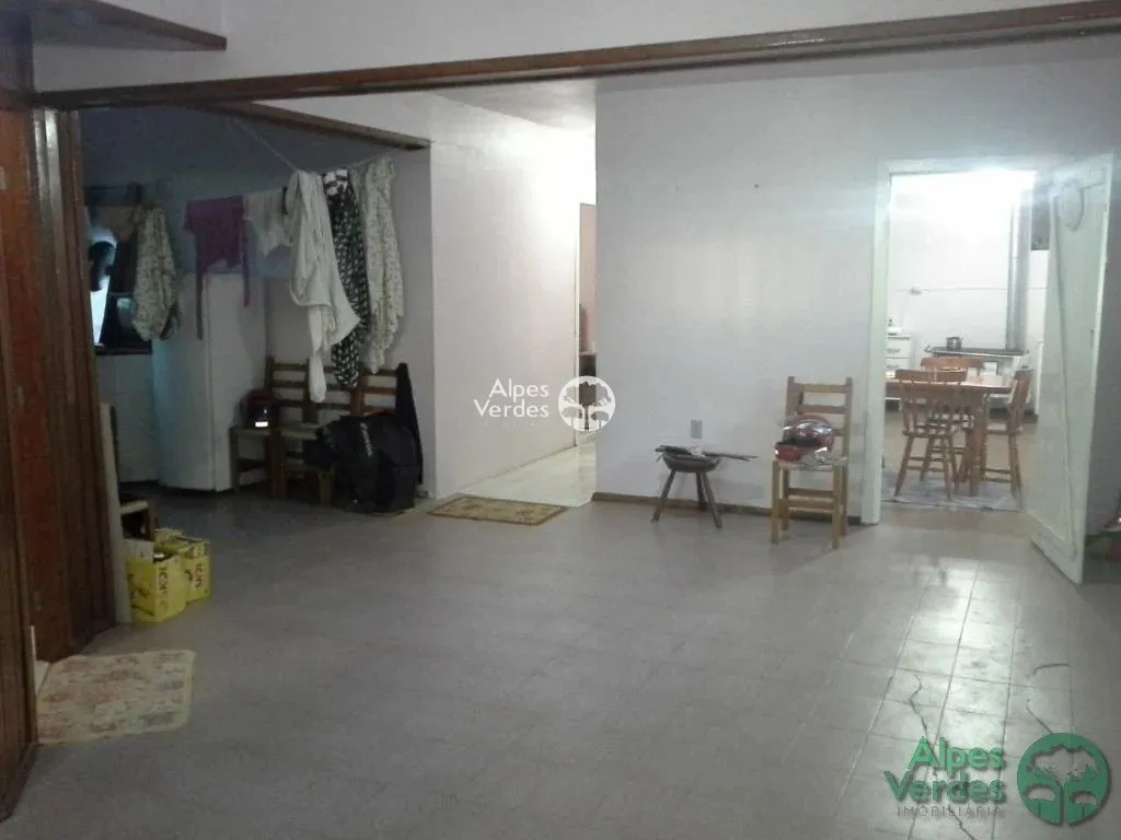 Imagem Vende-se casa em canela a 3 minutos da Catedral de Pedra