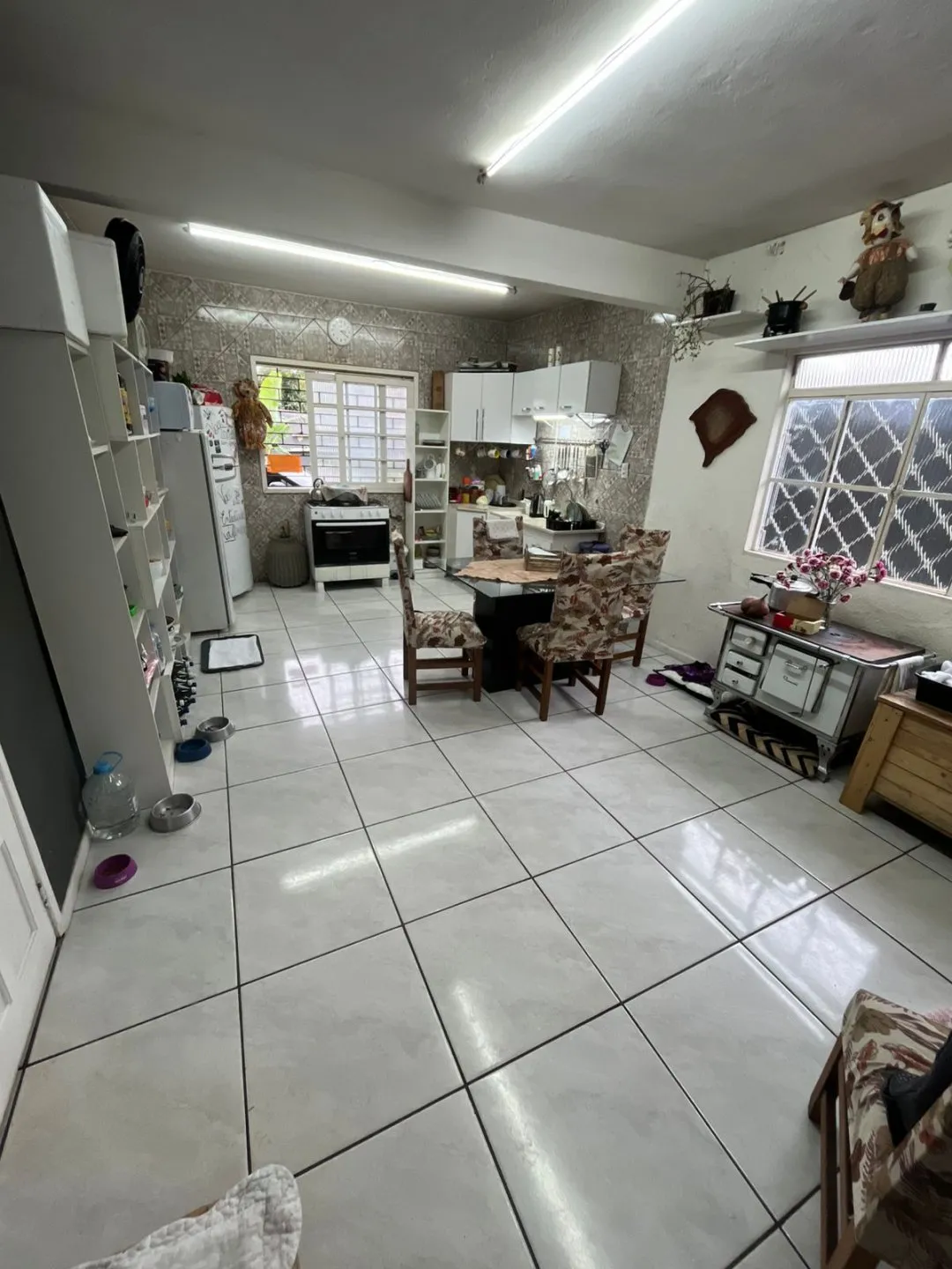 Imagem CASA DE DOIS PISOS À VENDA NA SANTA ISABEL - VIAMÃO