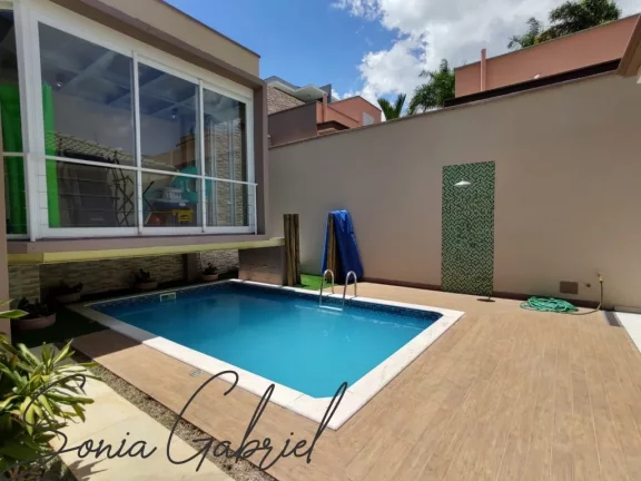 Imagem Casa de luxo em condomínio exclusivo em Vinhedo-SP: 3 quartos, 3 suítes, 3 salas, 6 banheiros, 5 vagas, 408 m². Venha conferir!