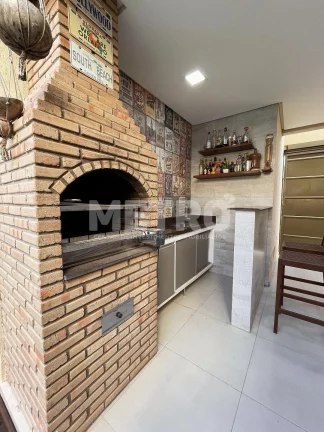 Imagem Casa à venda no bairro Km2 com 4 suítes, uma com closet, hidro, PETROLINA - PE