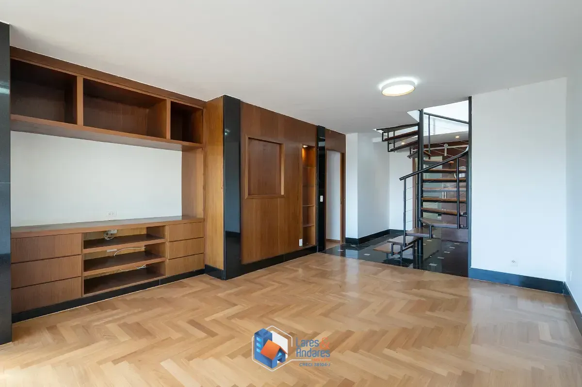 Imagem Cobertura para venda em Paraíso do Morumbi com 3 quartos, sendo 2 suítes, 236m²