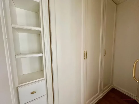 Imagem Apartamento 4 dormitórios sendo 3 Suites 3 vagas no Centro - Florianopolis Oportunidade Única no C...