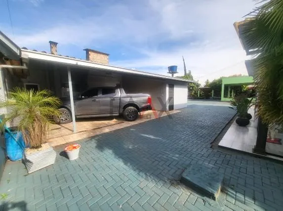 Imagem Imóvel Comercial a venda, atualmente com restaurante em funcionamento.