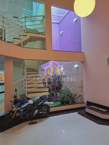 Imagem Sobrado 250 m² 3 suítes 5 vagas Parque dos Pássaros SBC