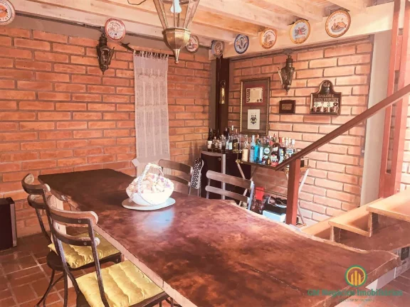 Imagem Casa maravilhosa em 1.488m2 no condomínio Palos Verdes, total reformada