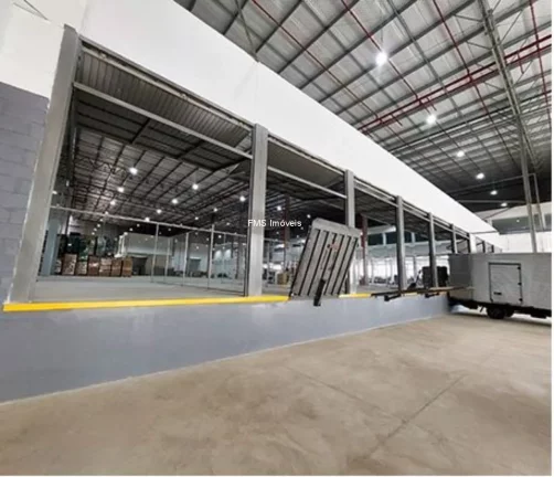Imagem Galpão comercial de 7.042,34 m² para locação no Parque Novo Mundo, São Paulo-SP.
