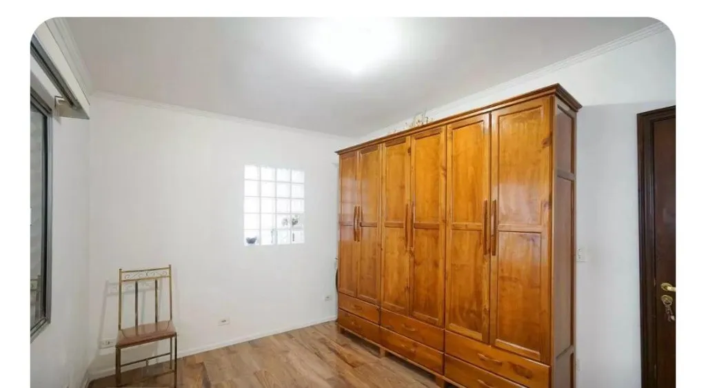 Imagem Casa à venda em São Paulo-SP, Canindé: 5 quartos, 2 banheiros, 2 vagas, 230m²! Confira já!