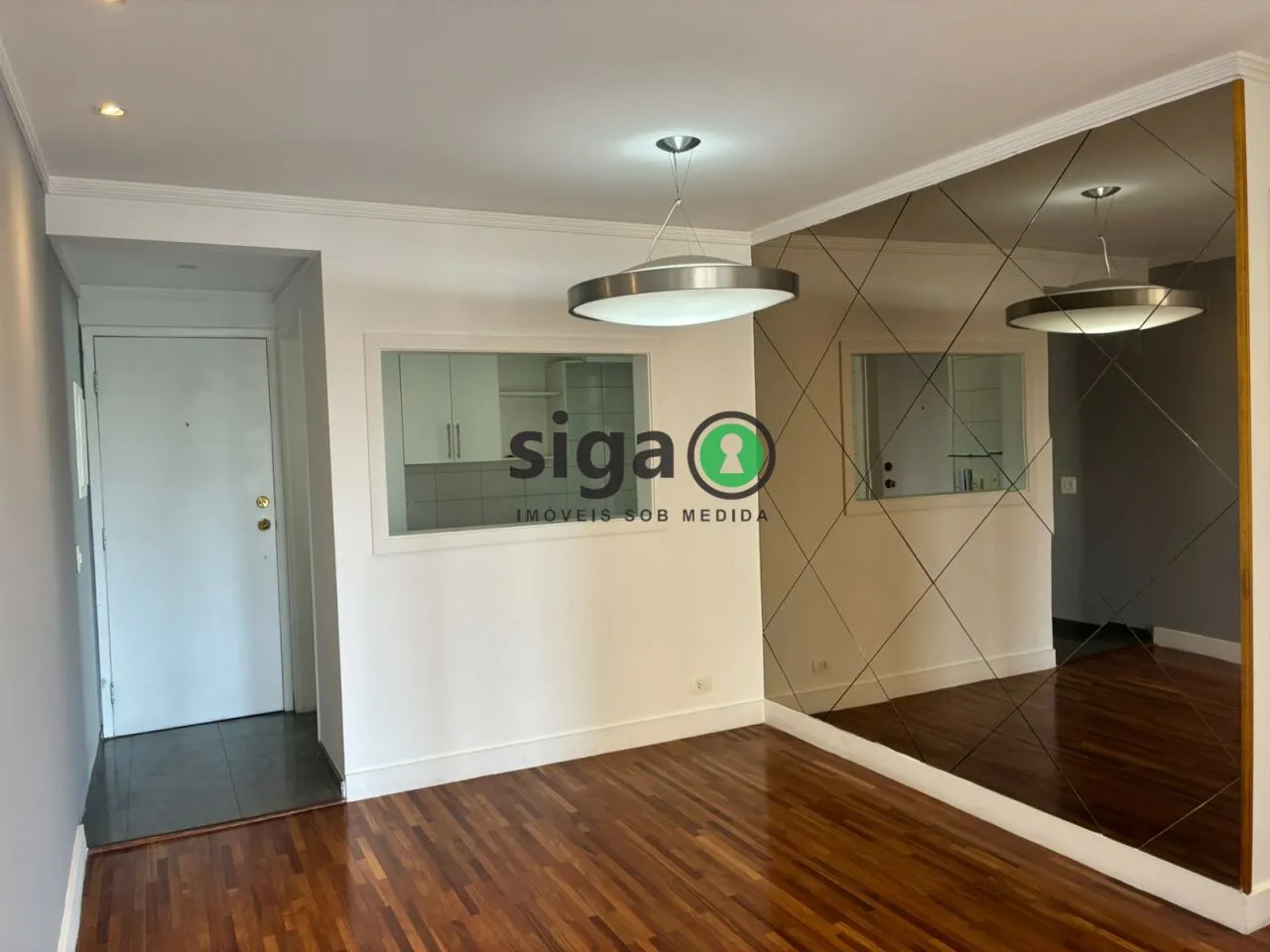 Imagem VENDE ou LOCAÇÃO Apartamento na Vila Suzana (Região do MORUMBI) com 2 quartos, uma suíte e 2 vagas