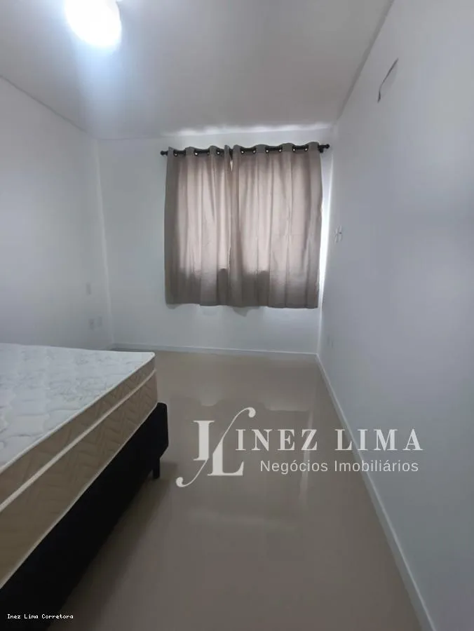 Imagem Apartamento 3 Quartos para Locação, Tabuleiro das Oliveiras, 3 dormitórios, 1 suíte, 2 banheiros, 1 vaga