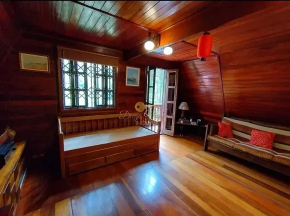 Imagem Casa para Venda em Teresópolis / RJ no bairro Cascata dos Amores