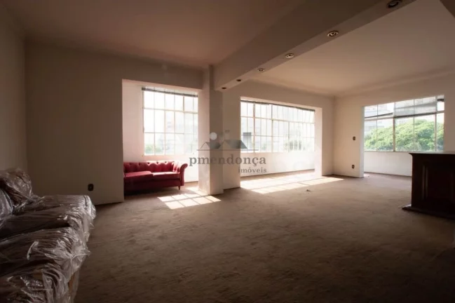 Imagem Apartamento 3 quartos, 1 vaga, 195 m²
