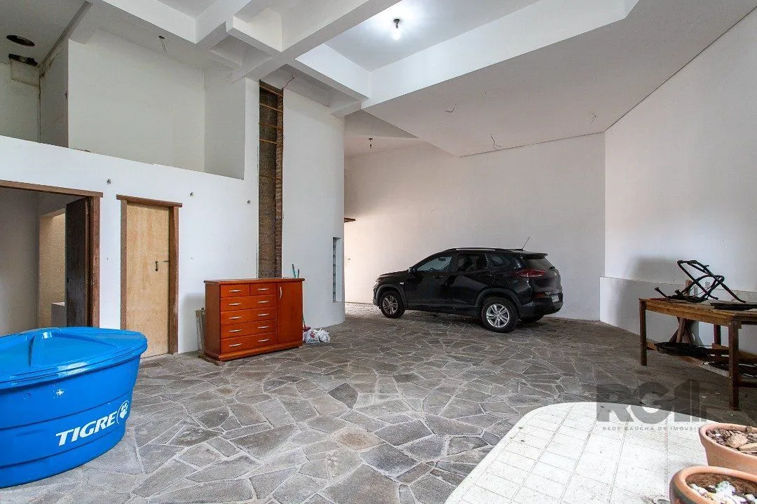 Imagem Prédio Comercial em Pedra Redonda