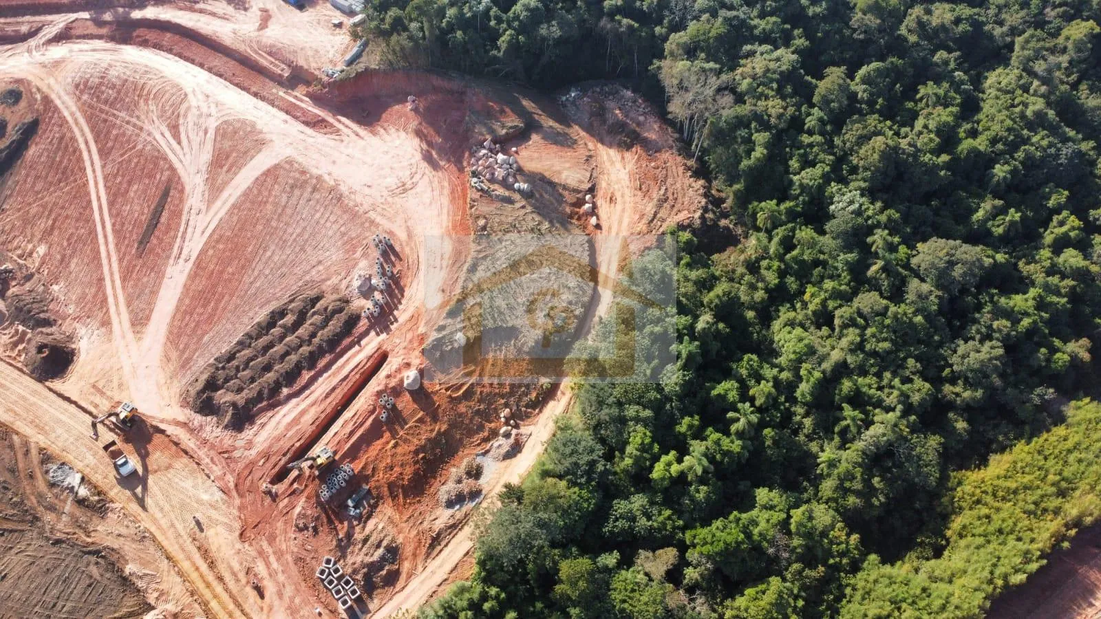 Imagem Alto Padrão, Lotes a partir de 500 m2, região linda com natureza!!!