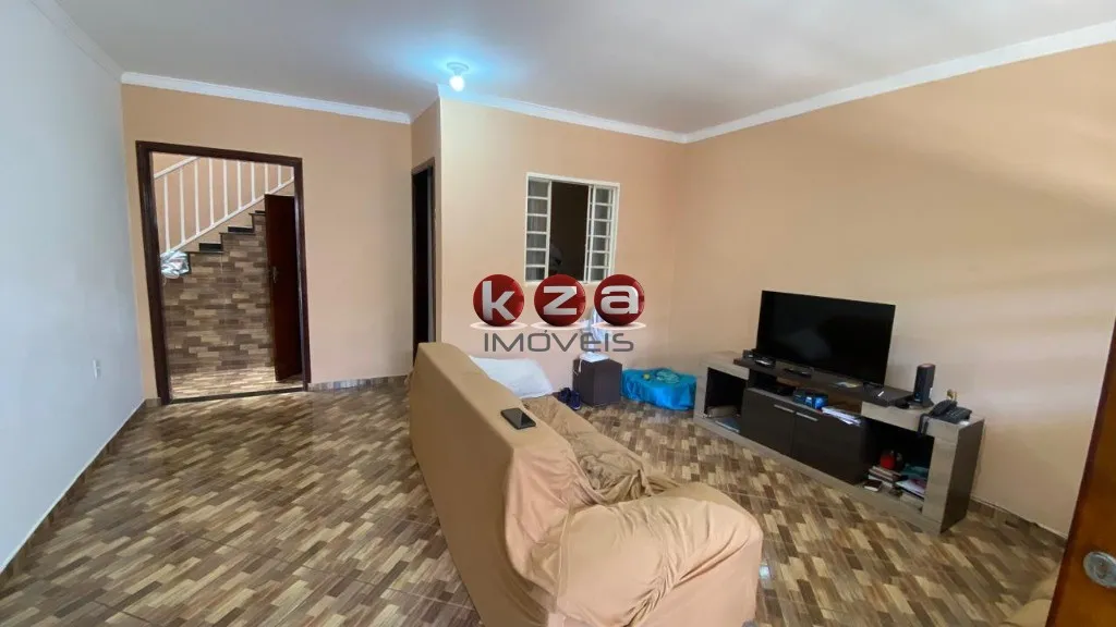 Imagem Casa à venda em Valinhos-SP, Jardim Universo: 4 quartos, 1 suíte, 1 sala, 2 banheiros, 4 vagas de garagem, 177m².