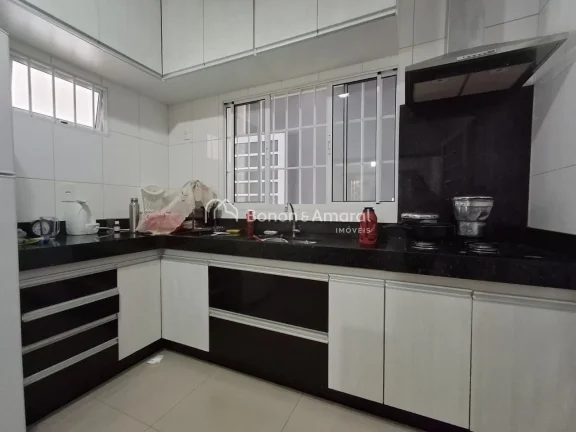Imagem Casa térrea à venda no Parque Bom Retiro em Paulínia/SP, com 179m² de área construída e excele...