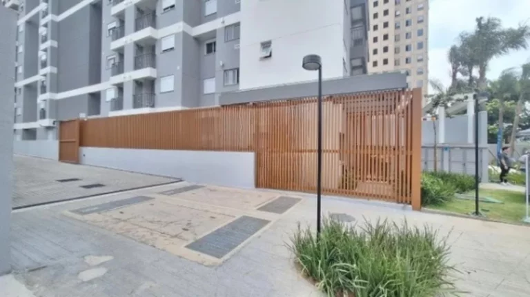 Imagem LAPARQUE - ENGELUX - Apartamento de 41m², 2 dormitórios, com varanda e vaga de garagem!