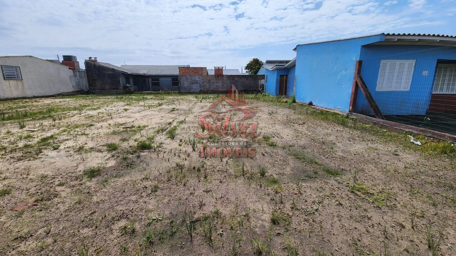 Imagem Terreno de 150 m² próximo do mar à venda em Imbé RS