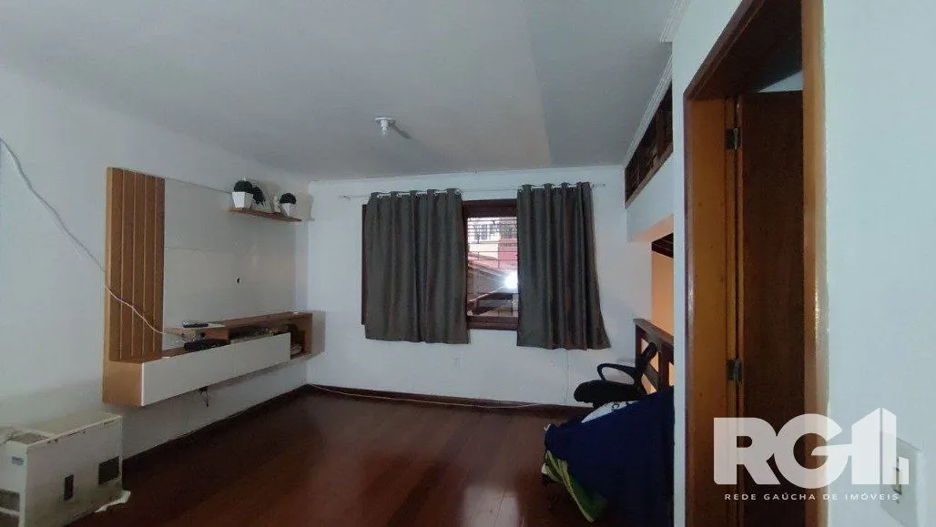 Imagem Casa a venda com 4 dorm, 396m² Rua Ludwig Jacob Hubler, - Jardim Itú Sabará