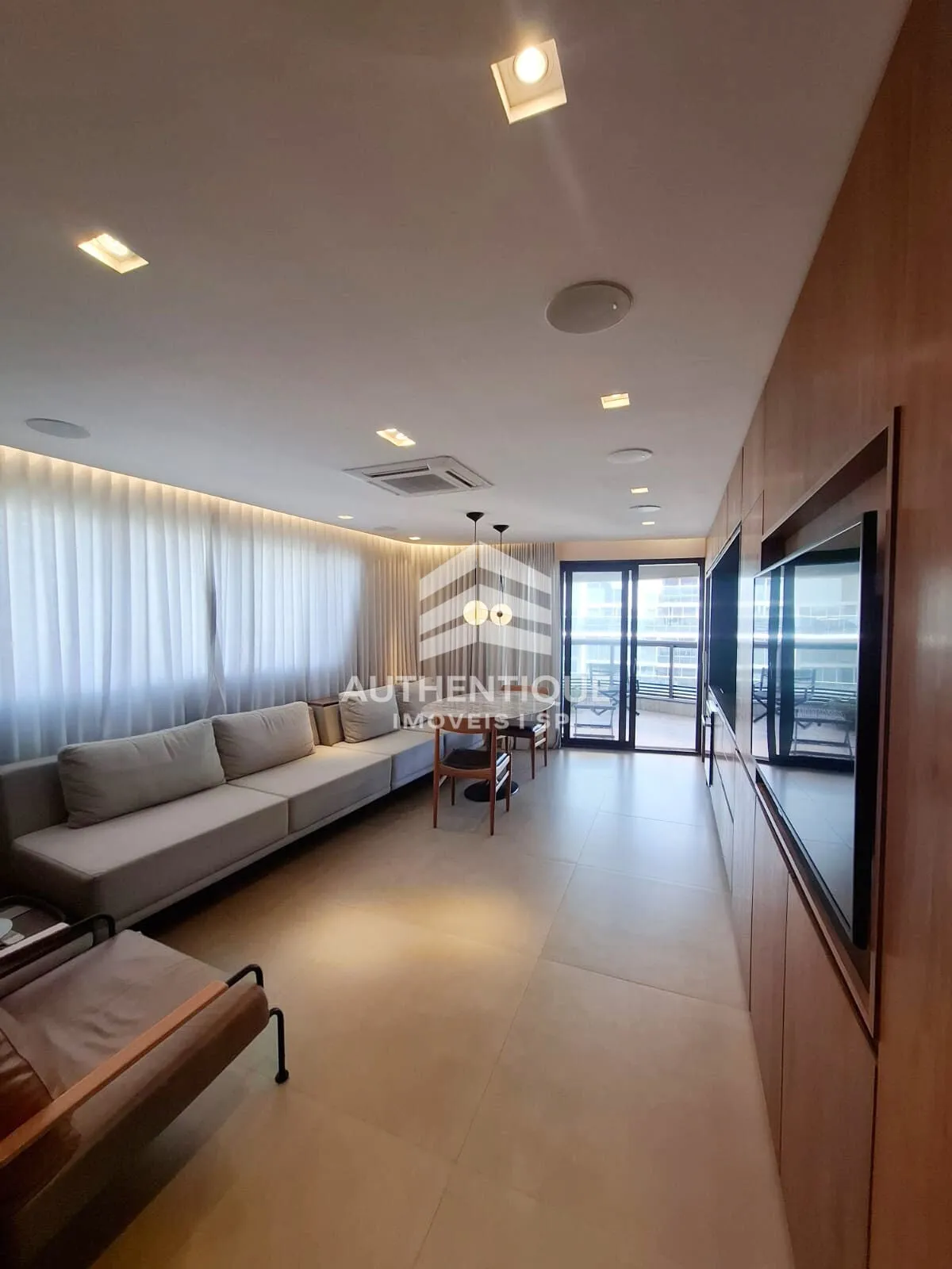 Imagem CYRELA BY PININFARINA - Apartamento Duplex no bairro Vila Olímpia à venda