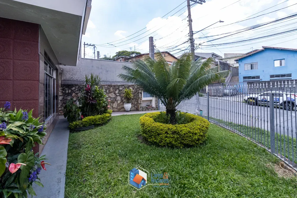 Imagem Casa para venda em Parque São Domingos com 3 quartos, sendo 1 suíte, 246m²