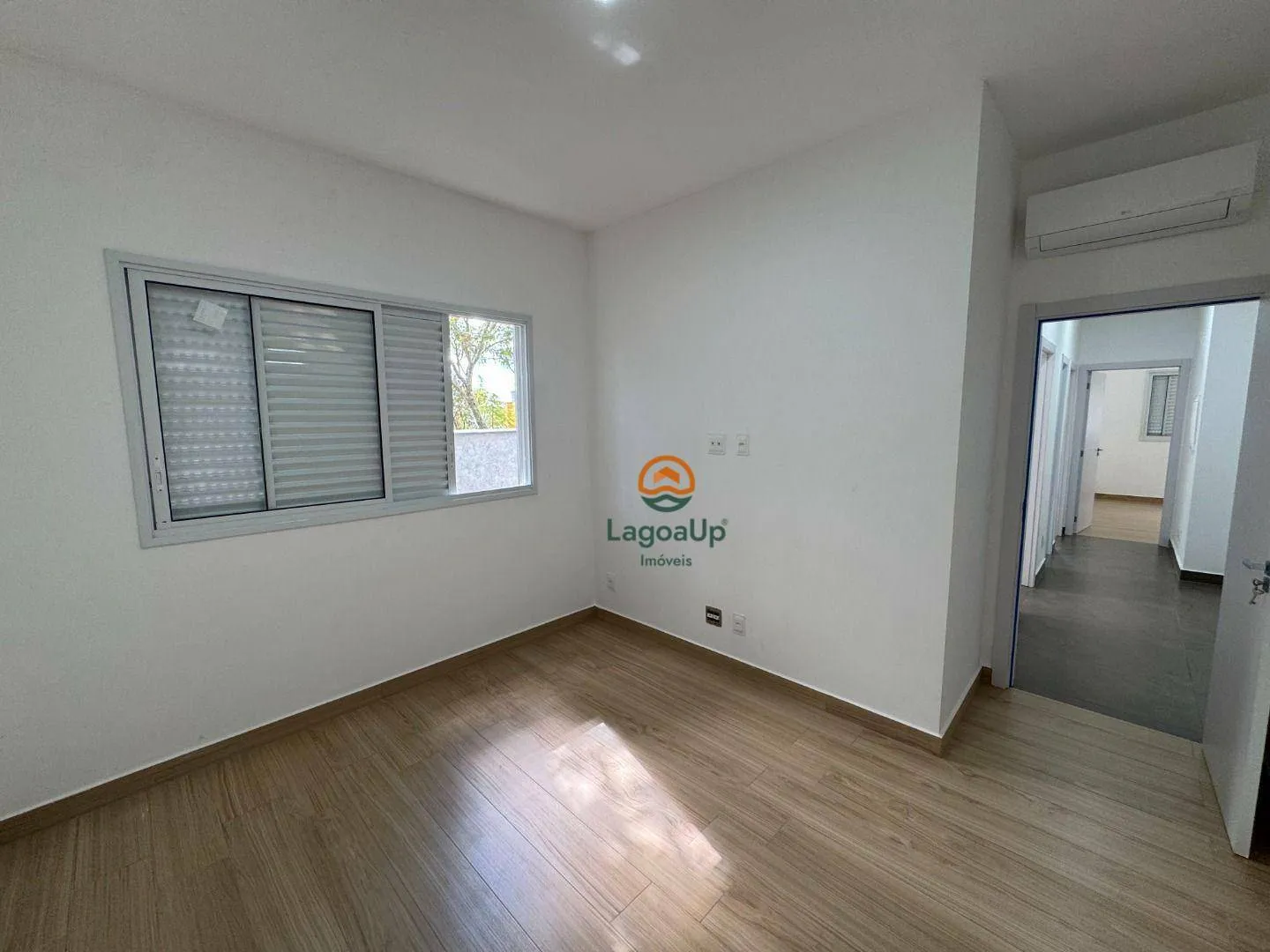 Imagem Casa com 4 dormitórios à venda, 214 m² por R$ 1.290.000,00 - Condomínio Residencial Pequi - Lagoa Santa/MG