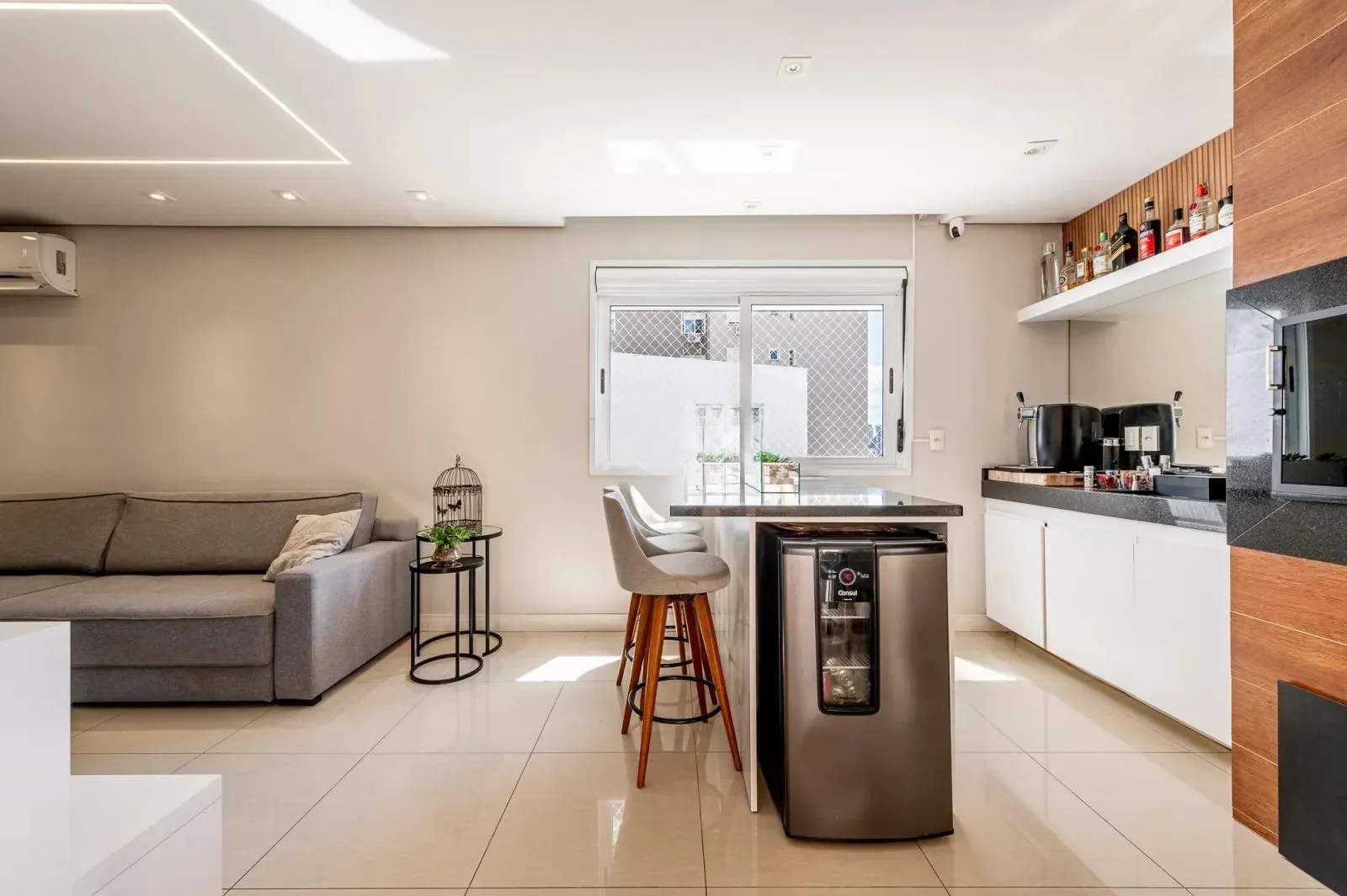 Imagem Apto Garden Duplex com 160m², 3 quartos, 1 suíte, 2 vagas, no bairro Rio Branco