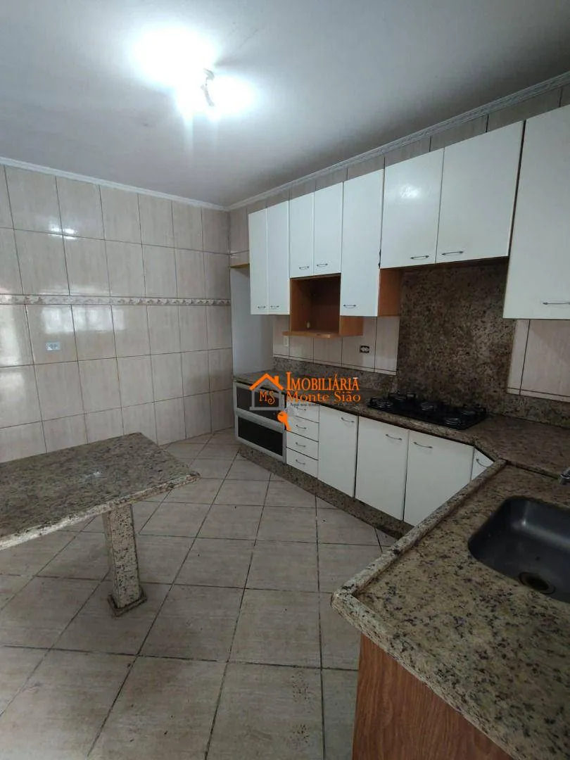 Imagem Sobrado com 3 dormitórios à venda, 200 m² por R$ 900.000,00 - Jardim Santa Clara - Guarulhos/SP