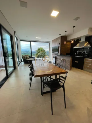 Imagem Casa, 460m², 4 Suítes, Condomínio Residencial Jaguary, Urbanova.