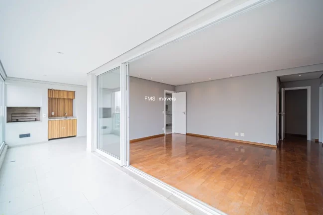 Imagem Apartamento à venda em Moema de 168m²