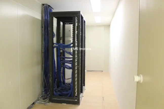 Imagem Prédio Comercial de Alto Padrão em Condomínio - 5 Banheiros, 6 Vagas de Garagem, 517m² - São Paulo, Pinheiros