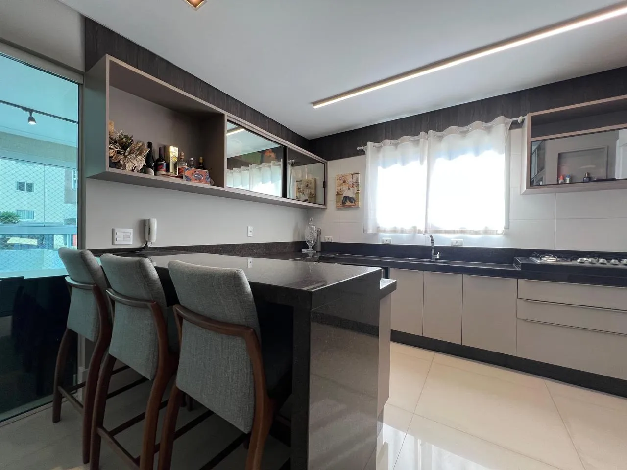 Imagem Apartamento com vista para o mar à venda com 166m2 por R$ 3.200.000,00