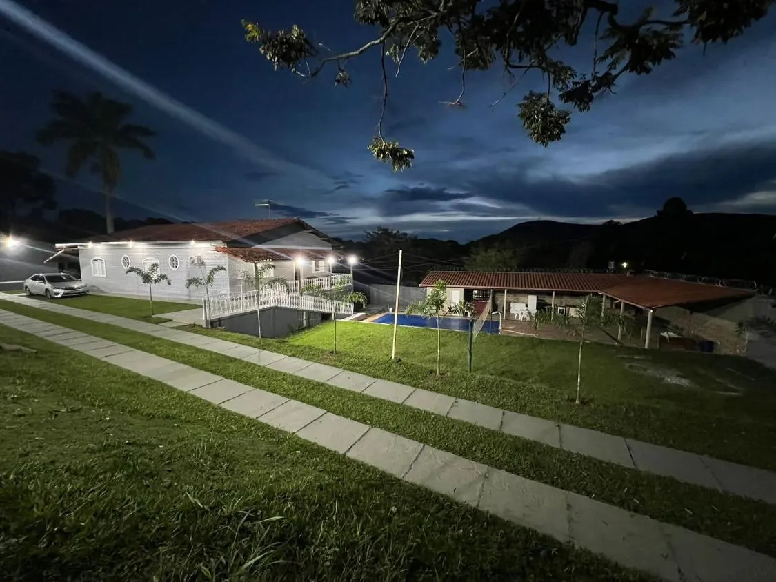 Imagem VENDO IMÓVEL FINANCIÁVEL | JUATUBA / MG aproximadamente 1.000 m²