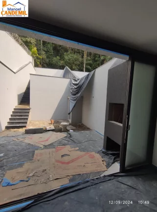 Imagem Sobrado Geminado Alto Padrão à venda em Joinville bairro Glória