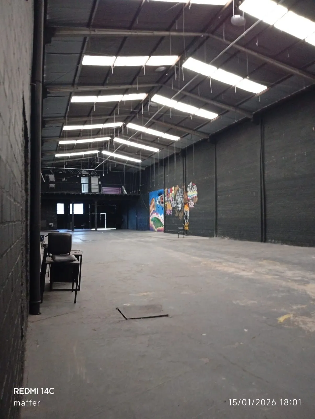 Imagem MÁFFER IMÓVEIS ALUGA - PAVILHÃO INDUSTRIAL / LOGÍSTICO Av. das Indústrias, nº 1320 - Porto Alegre/RS • Área construída total: 4.000 m² • Pé-direito alto - ideal para logística, armazenagem e operações industriais