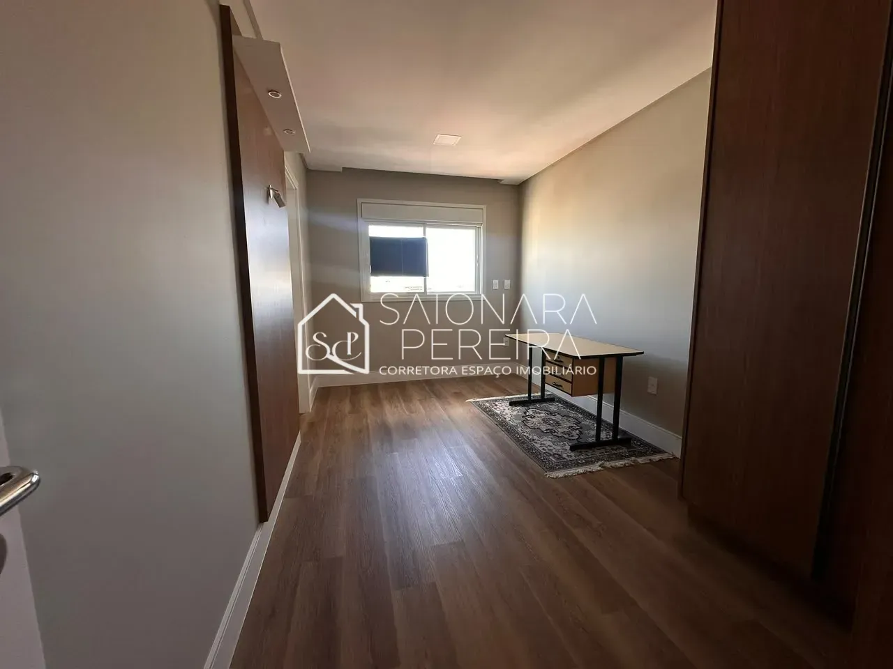 Imagem Apartamento com 2 Suítes e Varanda Gourmet no Bairro Campinas, São José