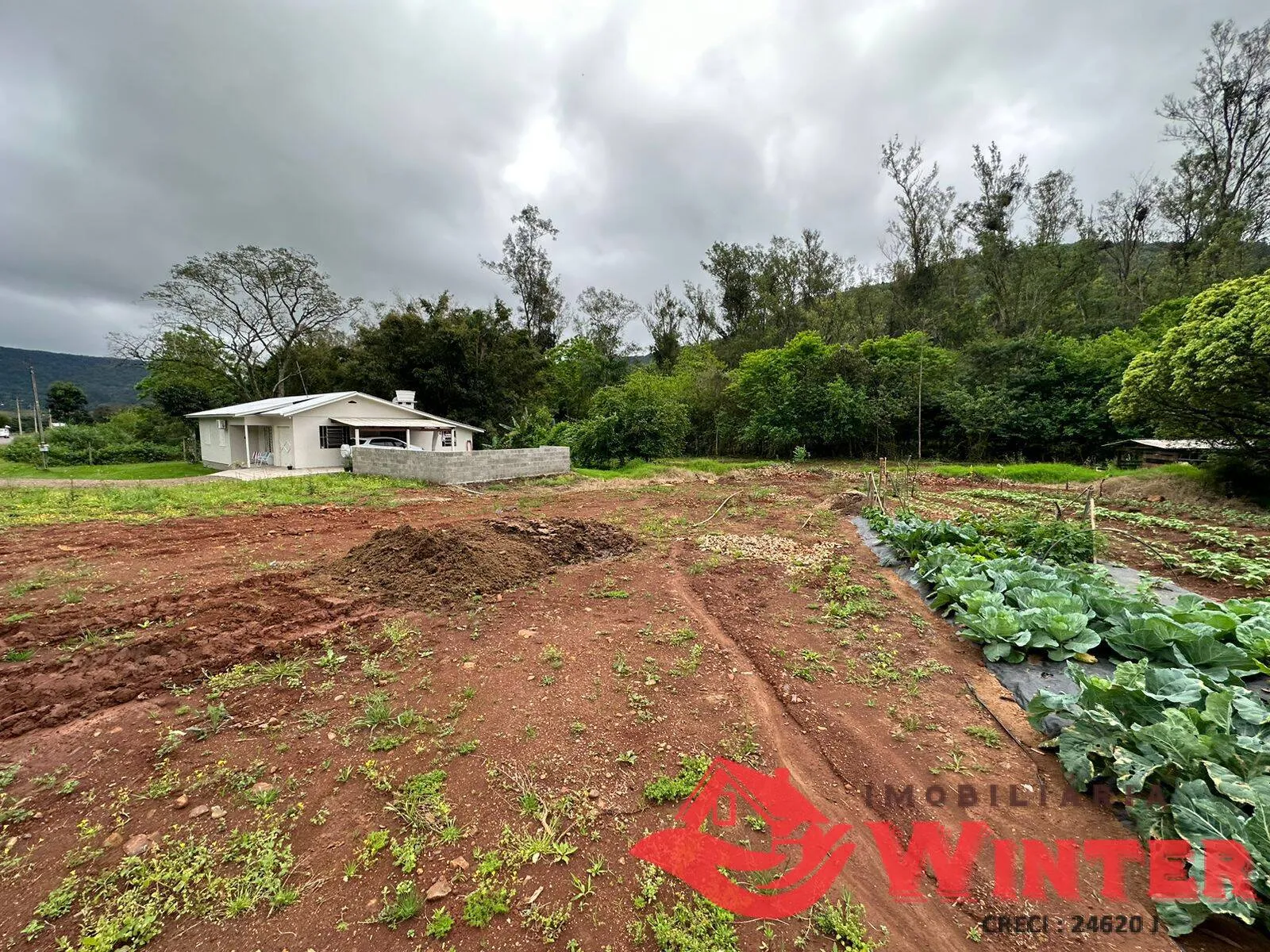 Imagem Amplo terreno com 833,33m² em São Roque, Feliz.