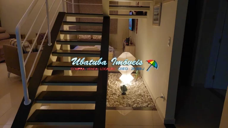 Imagem Linda Casa Cond. Fechado - Bairro Horto