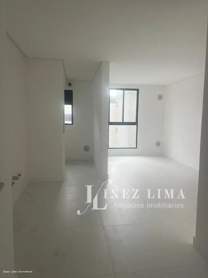 Imagem Apartamento para Venda, pereque, 3 dormitórios, 3 suítes, 4 banheiros, 2 vagas