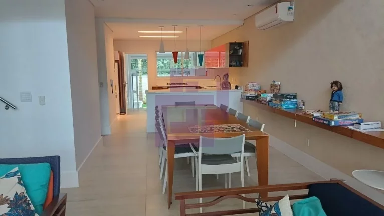 Imagem BELÍSSIMA CASA EM CONDOMÍNIO FECHADO NA PRAIA DO PERNAMBUCO !!!!
