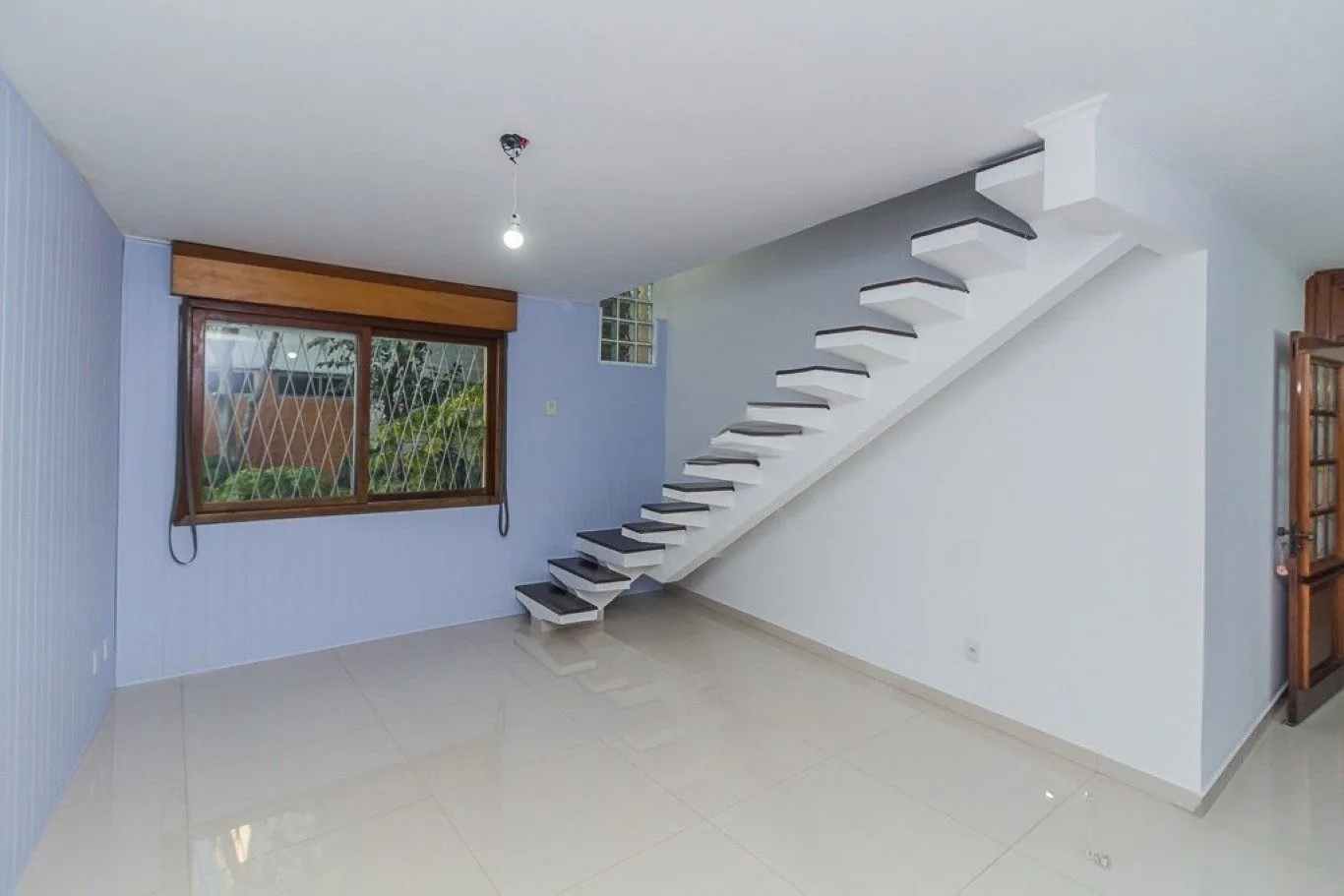 Imagem Casa térrea com 3 dormitórios, suíte e 2 vagas,