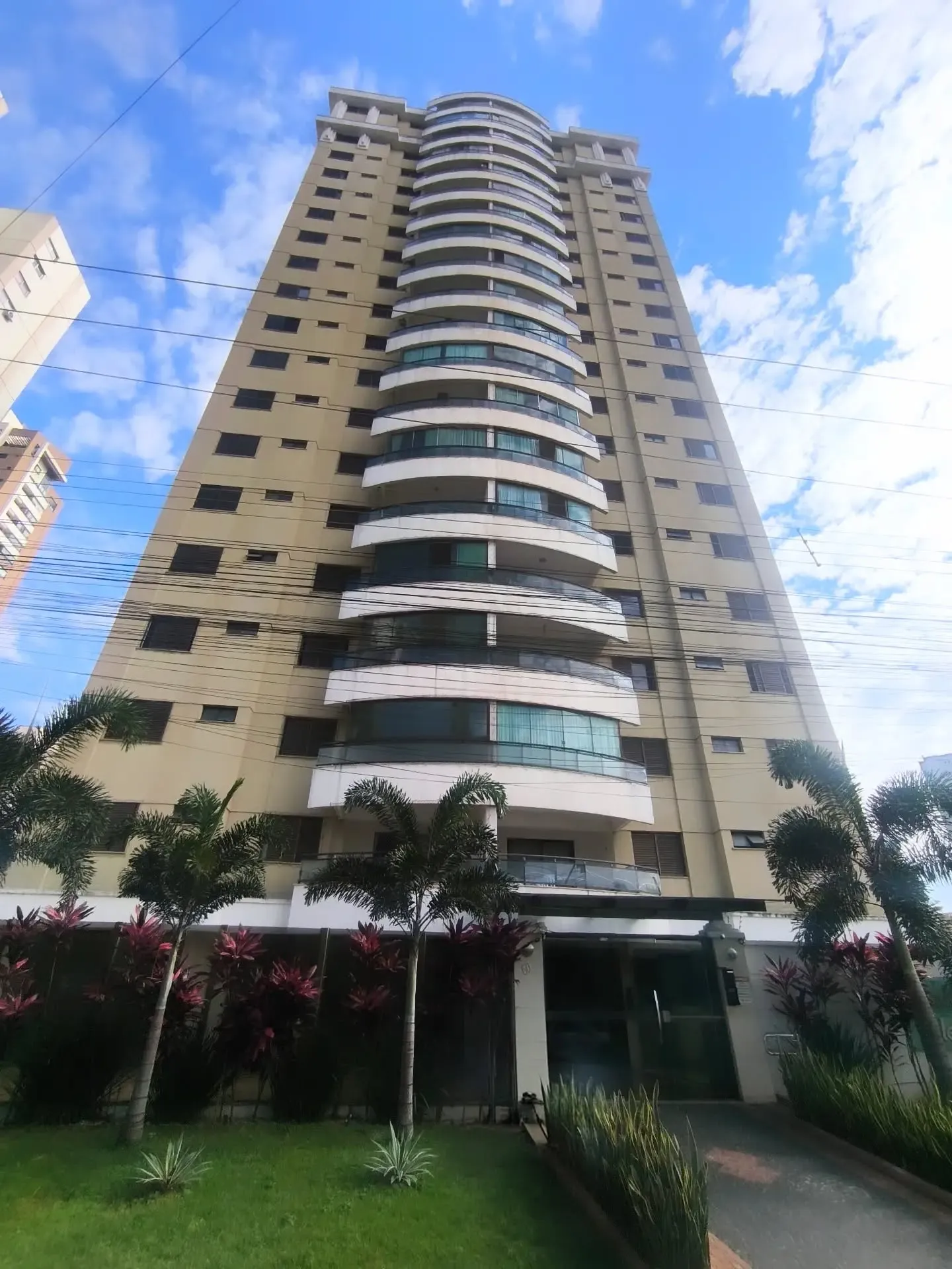 Foto do imóvel Apartamento 3/4 Sendo 2 Suites No Residencial Alexandrino em Avenida T 13 - Setor Bela Vista, Goiania - GO