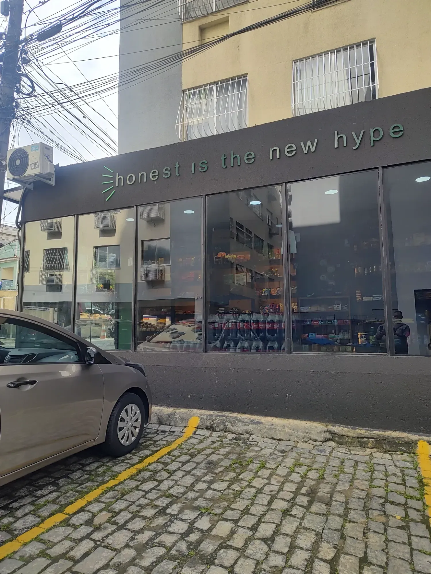 Imagem Apartamento com 2 Quartos à Venda, 70 m² em Brasilândia - São Gonçalo