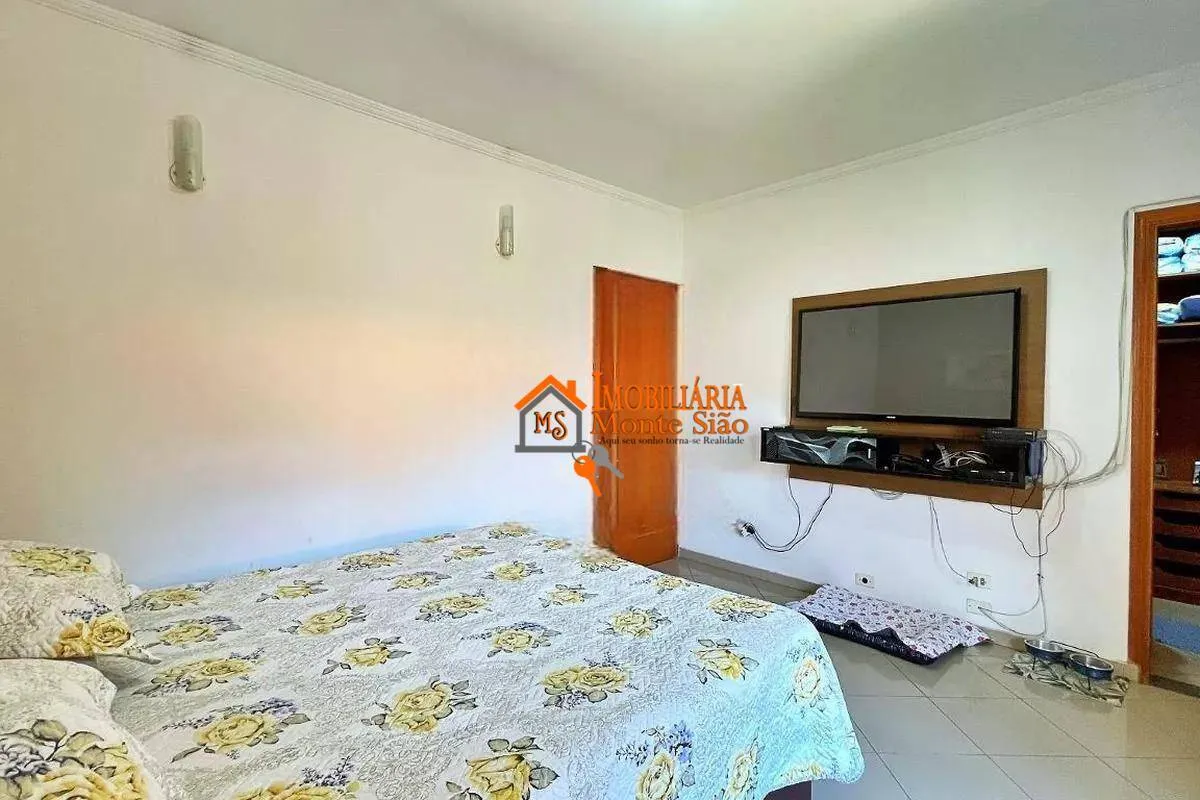 Imagem Sobrado com 4 dormitórios à venda, 700 m² por R$ 1.800.000,00 - Jardim Santa Mena - Guarulhos/SP