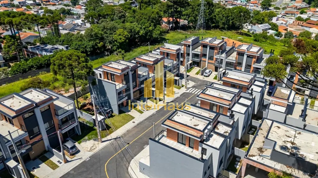 Imagem Viver cercado pela natureza sem abrir mÃ£o da praticidade urbana. Esta casa triplex no OASIS CondomÃ...