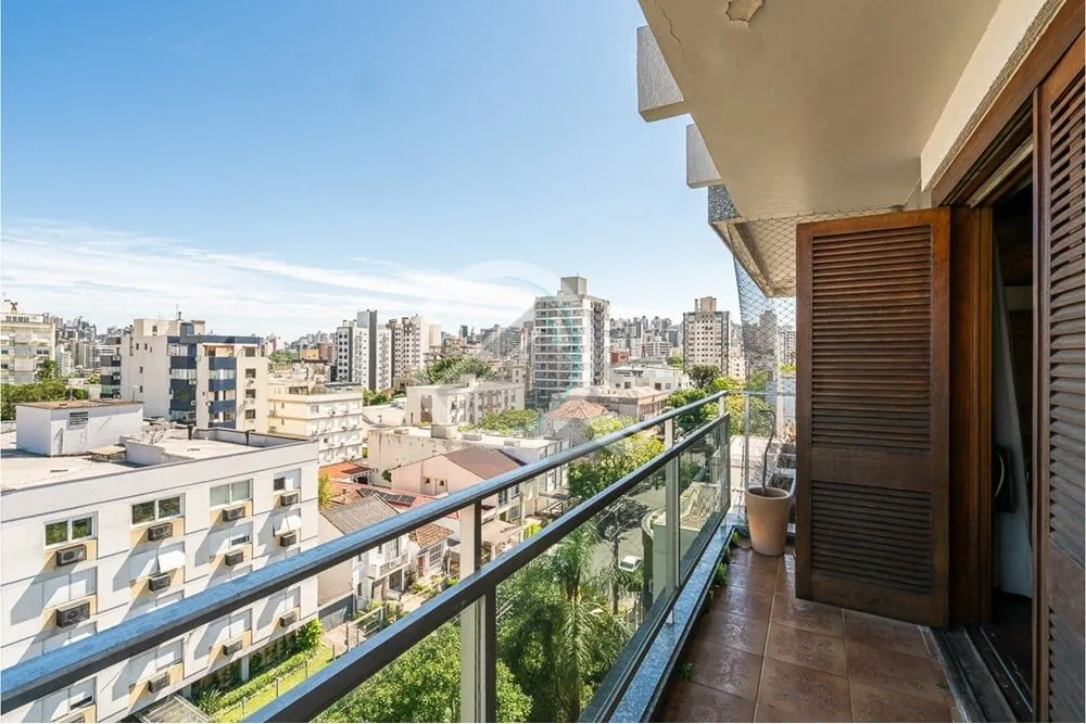 Imagem Excelente Oportunidade para Reforma Amplo apartamento de 232m² localizado na Rua João Abott, no ba...