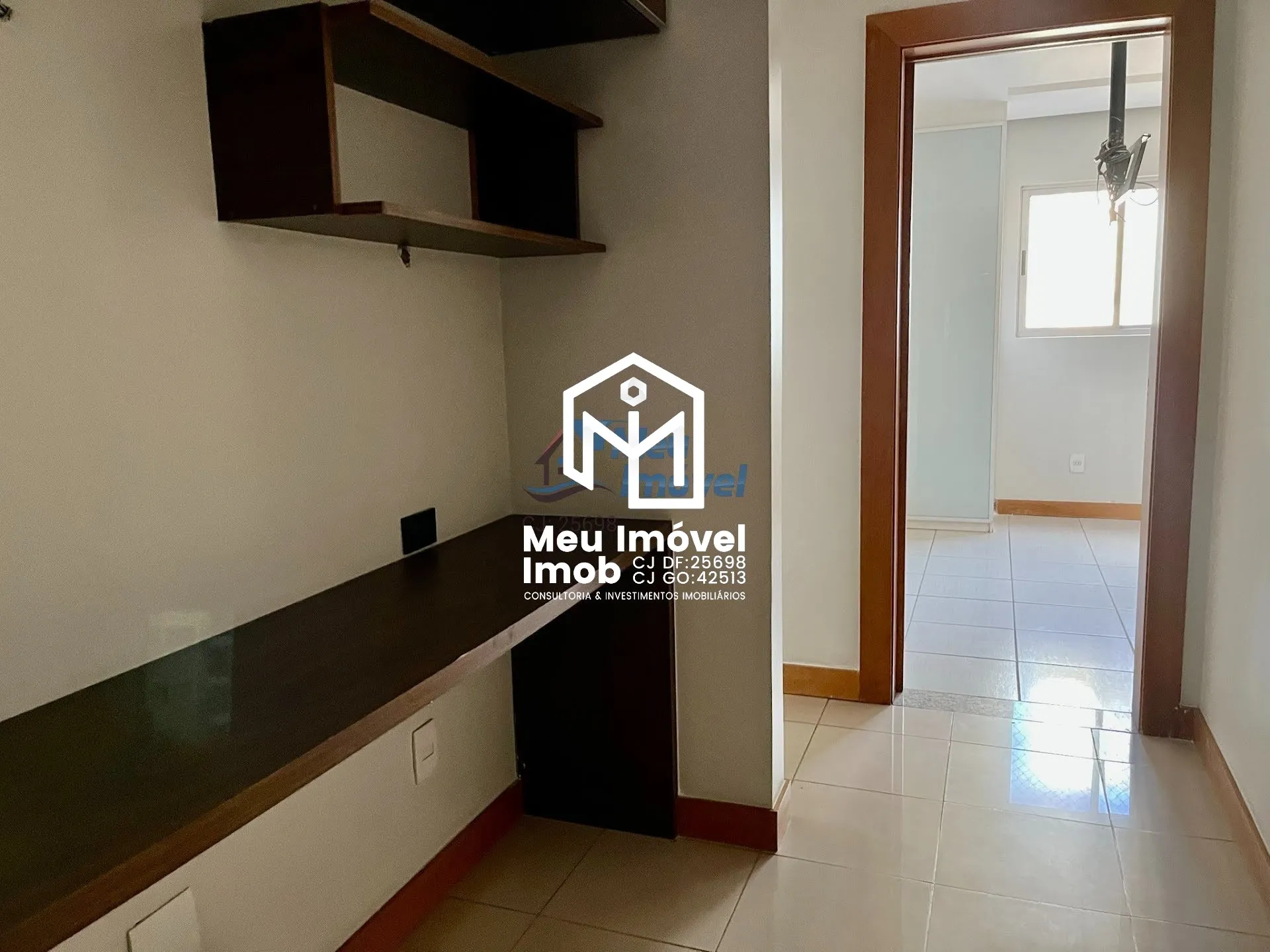 Imagem Rua 21 Ed. Le Grand Valle 3 Quartos 1 Suíte 1 Vaga 119m² Reformado Armários FGTS