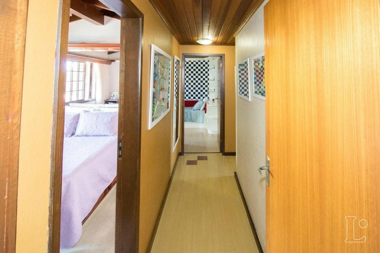 Imagem Casa para Venda - 238.68m², 4 dormitórios, sendo 1 suites, 4 vagas - Ipanema