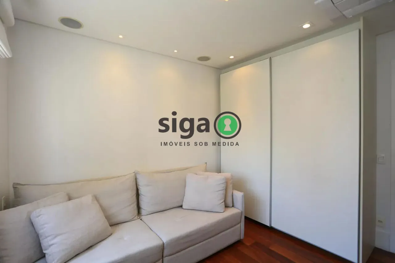 Imagem Apartamento de 223 metros com 3 quartos e 4 vagas